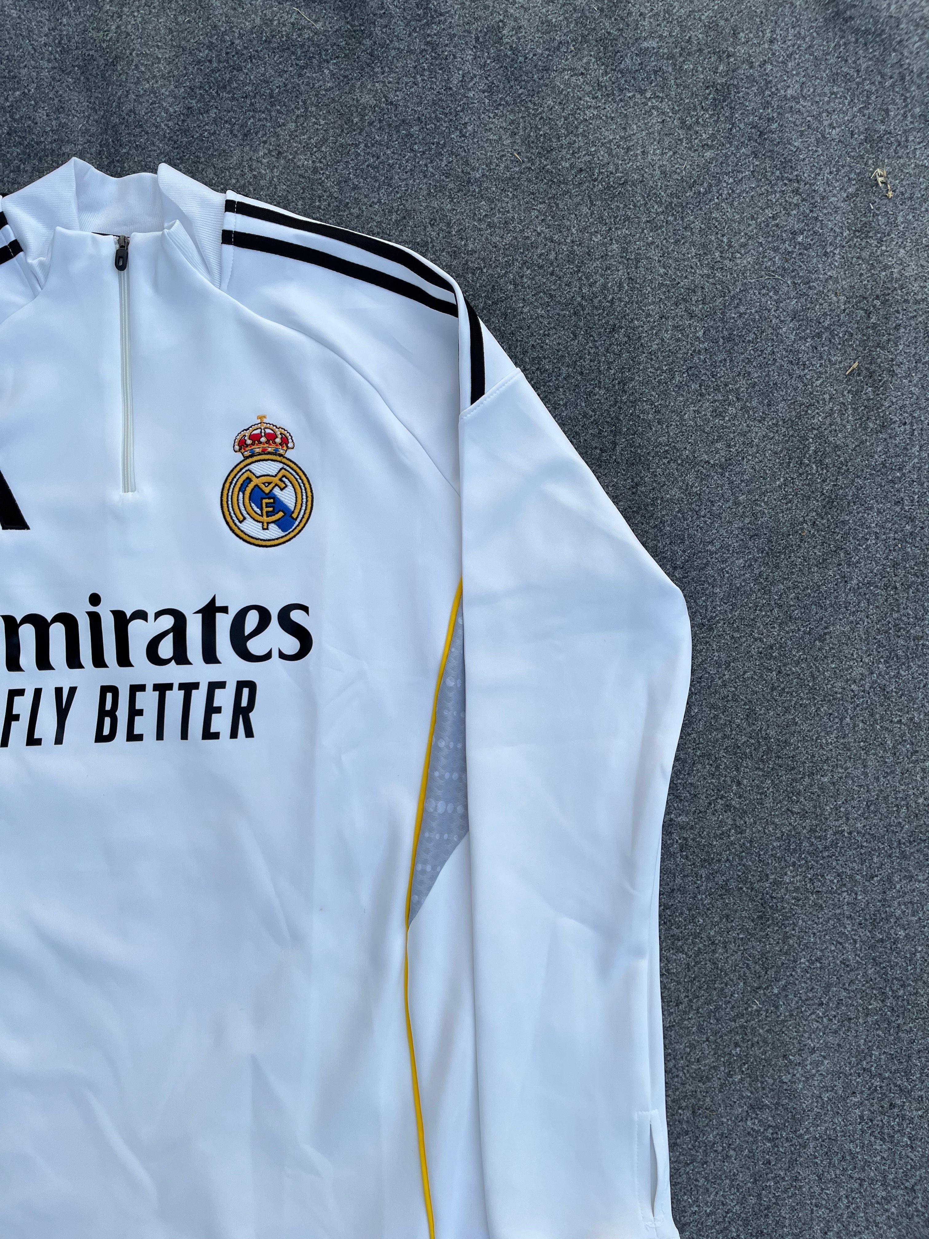 Real Madrid 25/26 – White Tracksuit