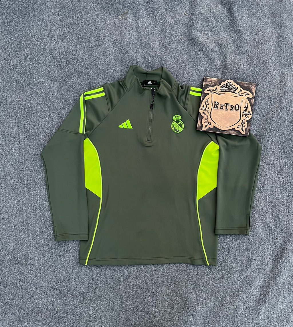 Real Madrid 25/26 – Green Tracksuit