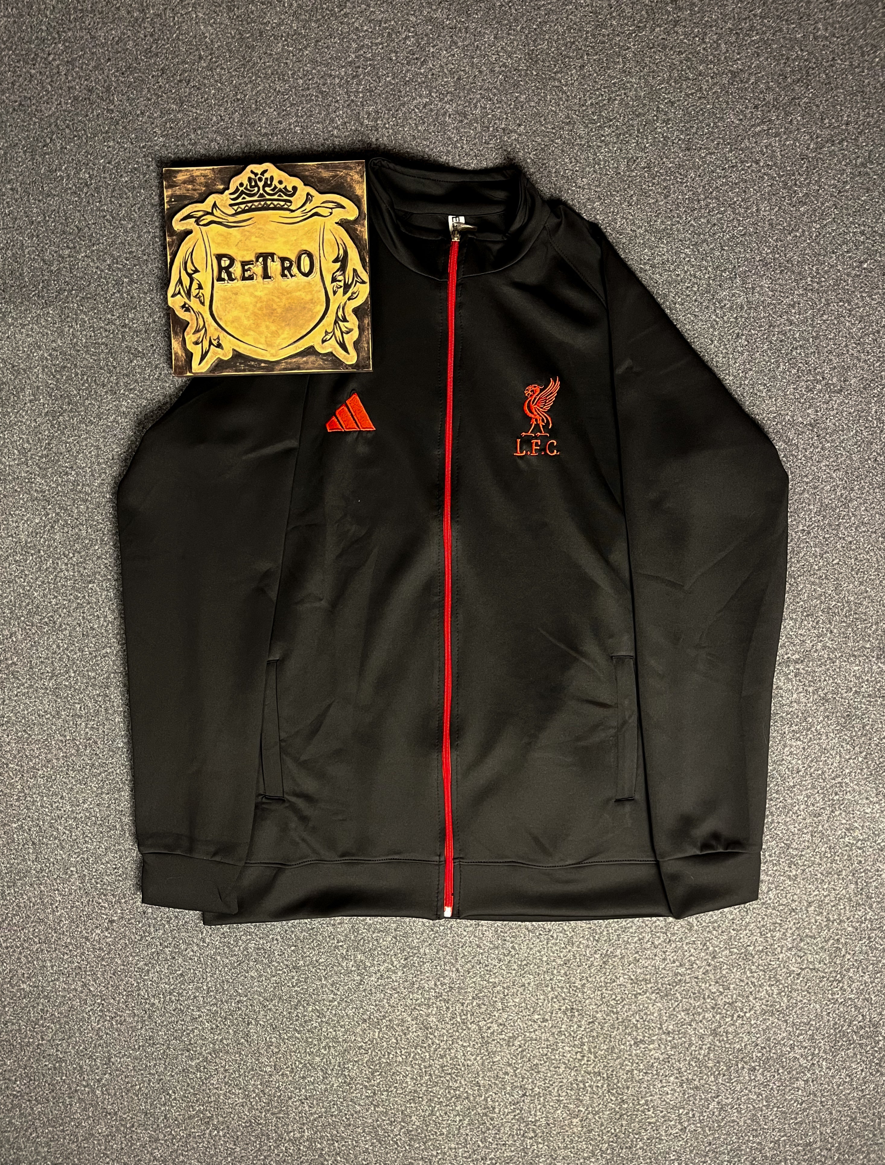 Liverpool – Black Training Jacket