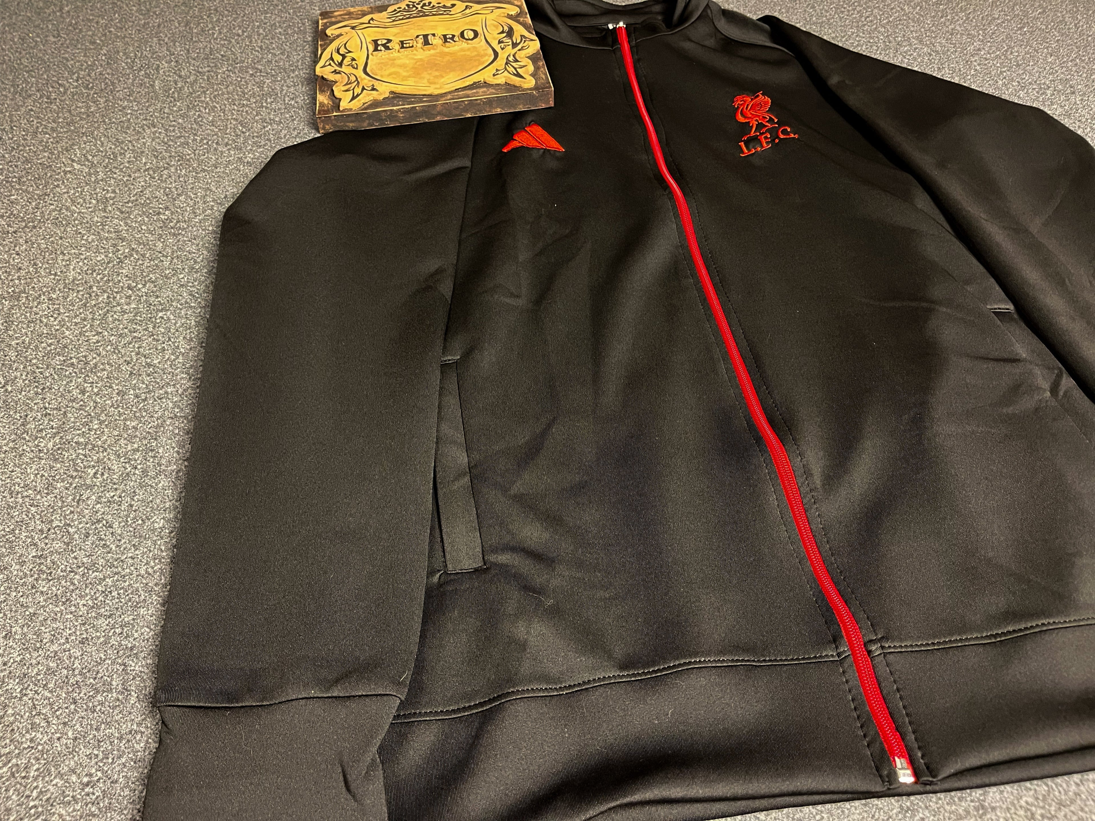 Liverpool – Black Training Jacket