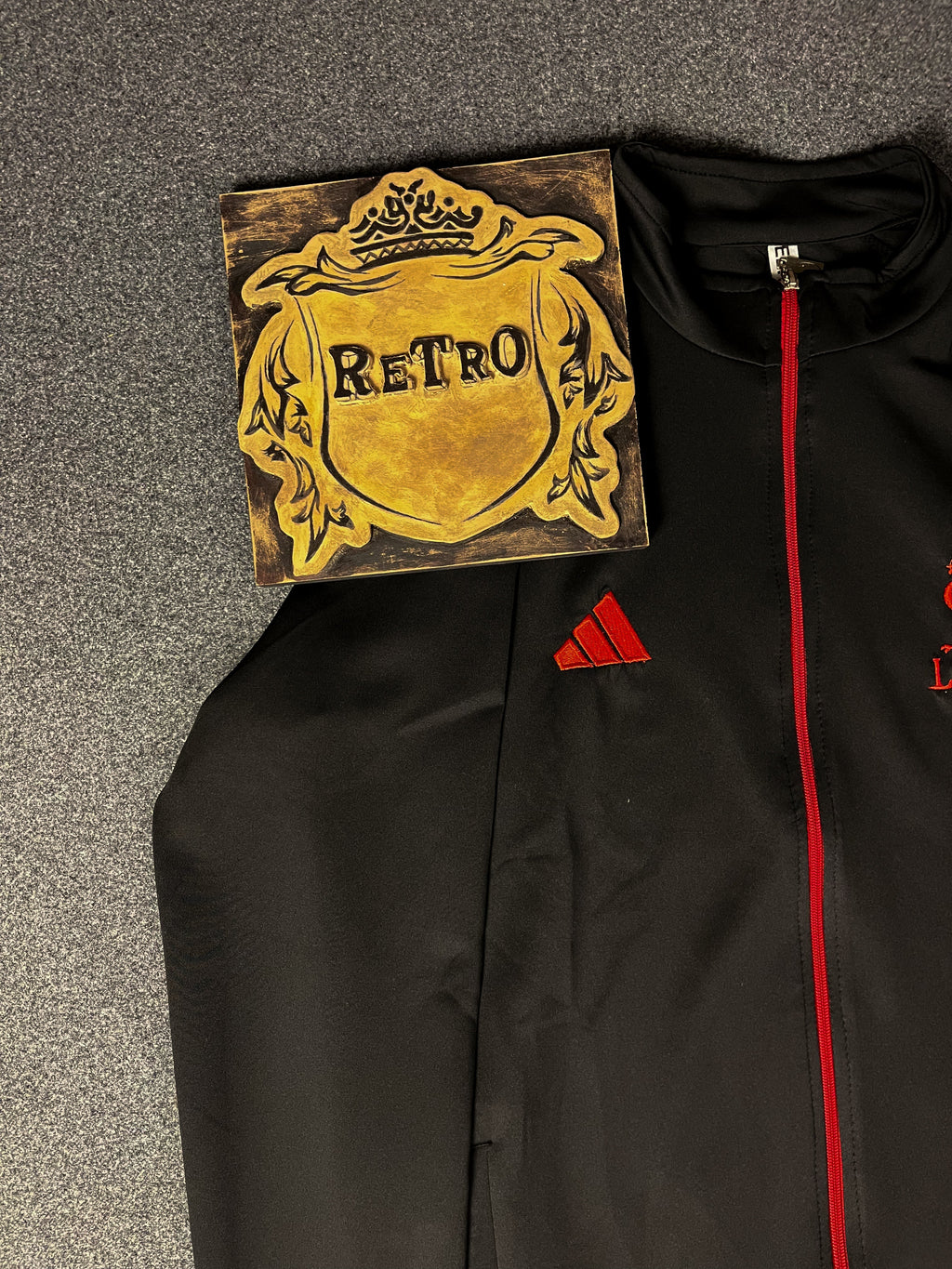 Liverpool – Black Training Jacket