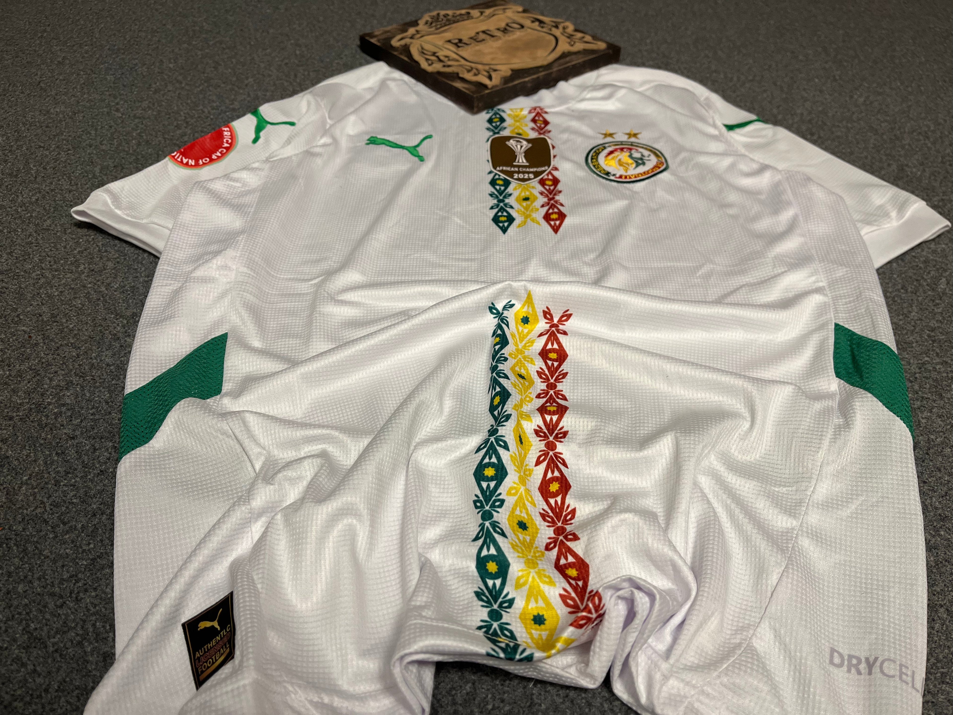 Sengal Away