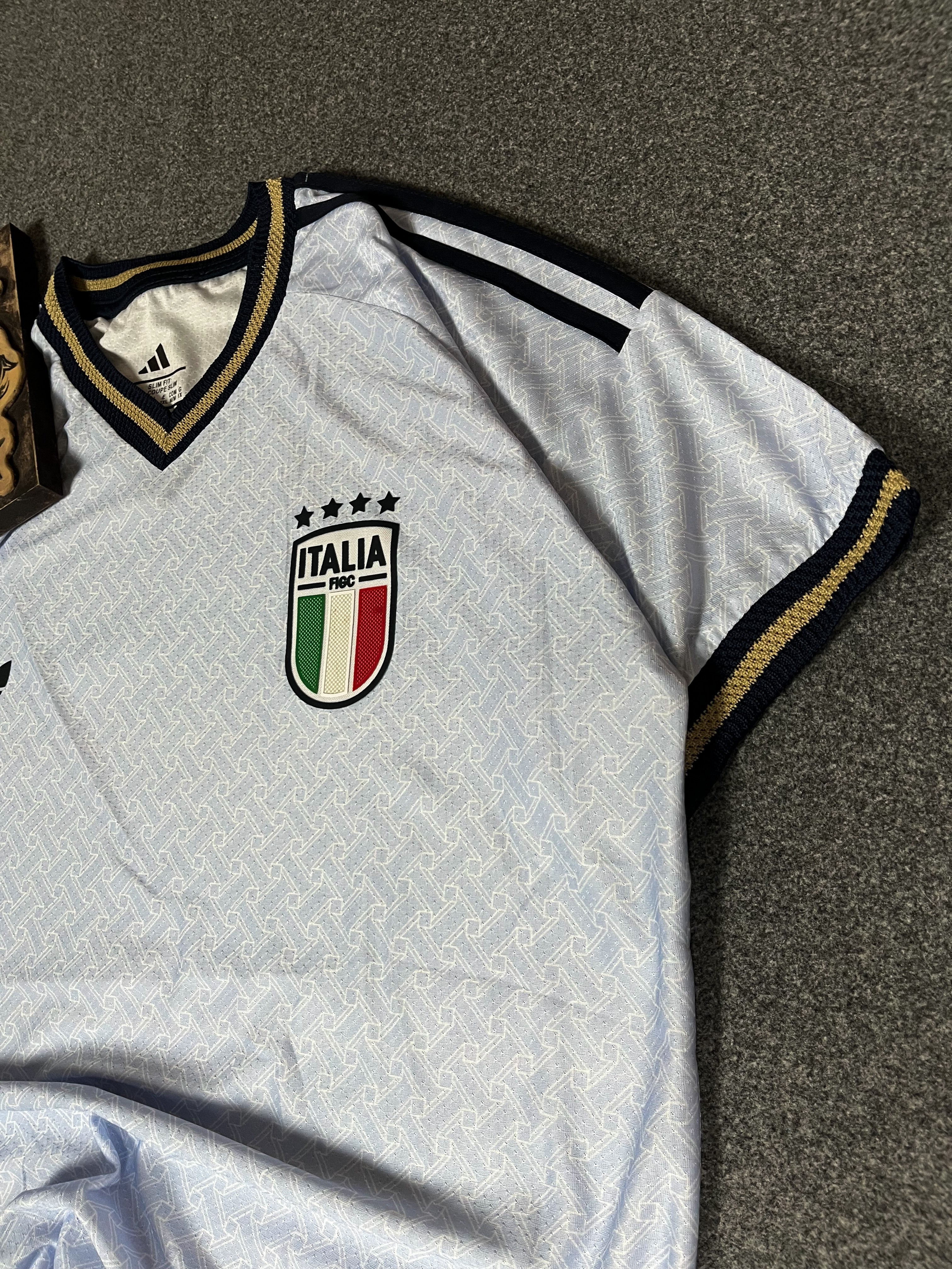 Italy'26 Away