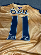 Özil — Arsenal Away 2014/15